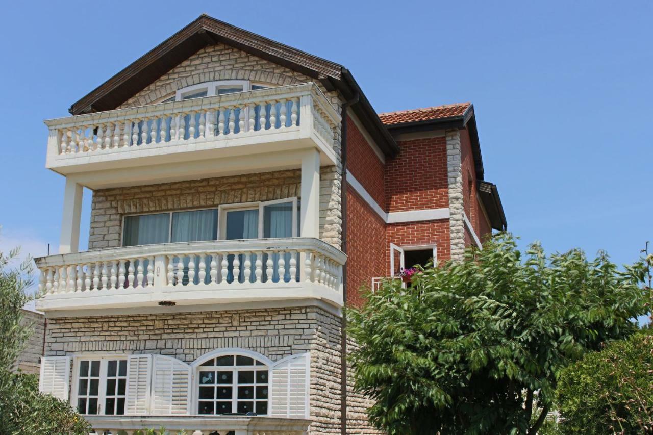 Apartments Guberina Шибеник Экстерьер фото